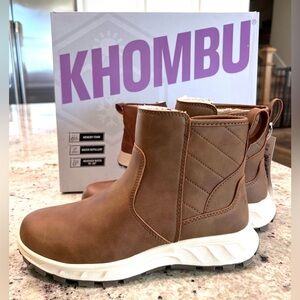 Khombu All-Weather Boots w/ Memory Foam Comfort (NWT)